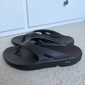 OOFOS Mens Original Sandal Size 10